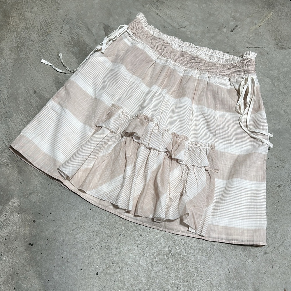 Banana Republic Ruffle Skirts for Women / Size 4 / box 2-16 - Picture 2 of 8